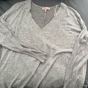 Philosophy 2x v neck top